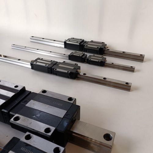  Linear Bearings